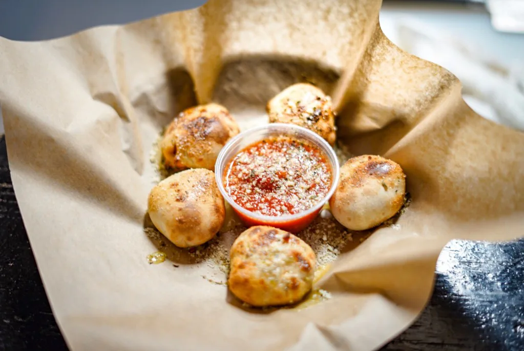 Daniello's Pizzeria and Pub