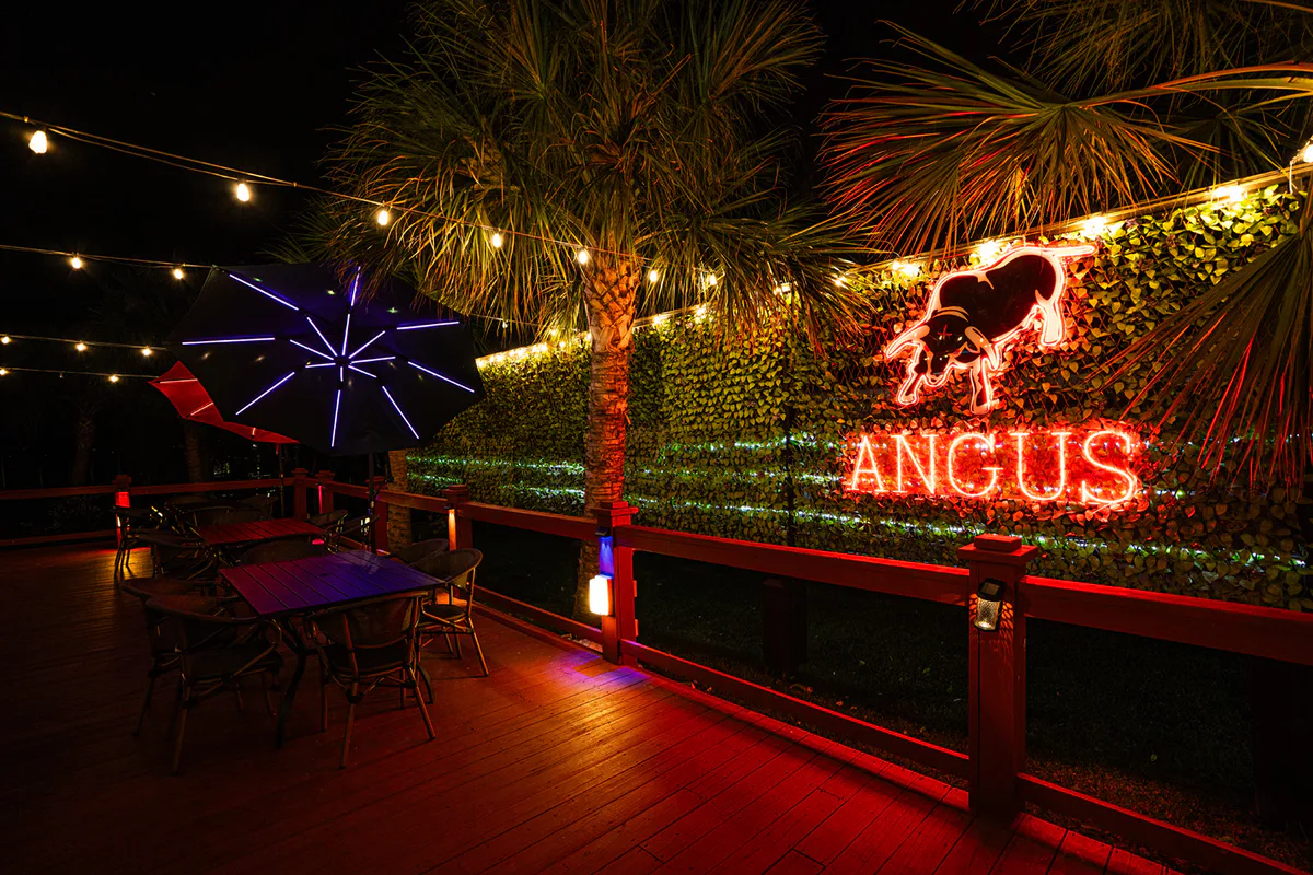 Angus Steakhouse & Seafood