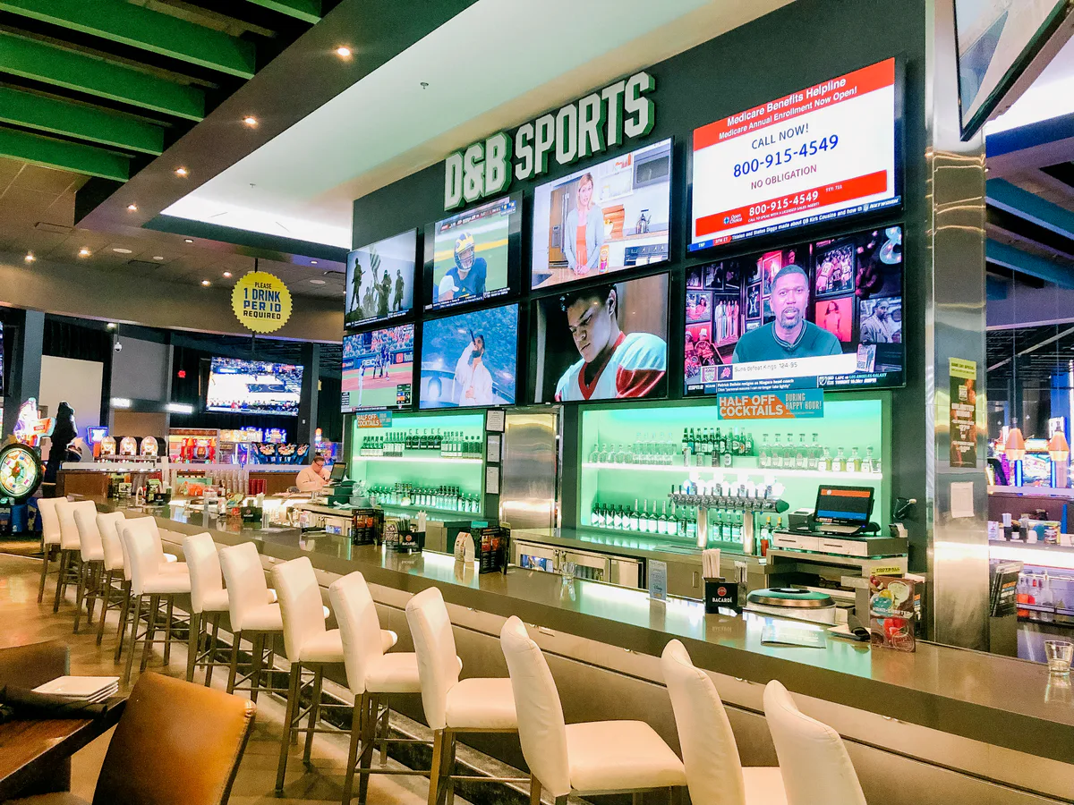Dave & Buster's